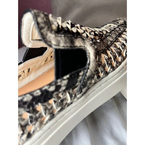 Tory Burch Leather Snake Slip Ons 7.5 - Picture 4 of 6